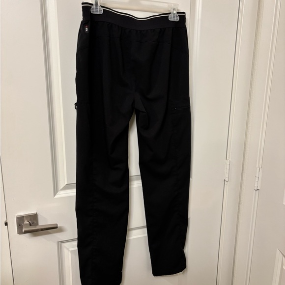 Grey’s Anatomy Black Scrub Set - Picture 5 of 11